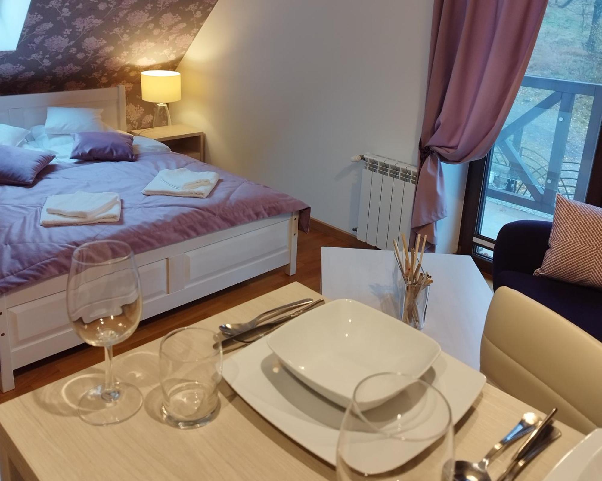 Apartamety I Pokoje Goscinne Na Jaskolczej Świeradów-Zdrój Εξωτερικό φωτογραφία